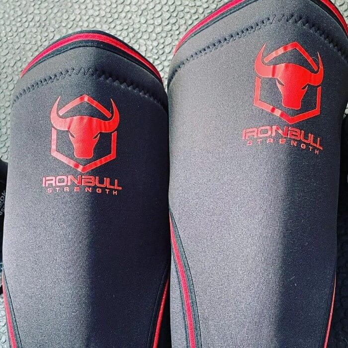 Ginocchiere IronBull per Squat in use