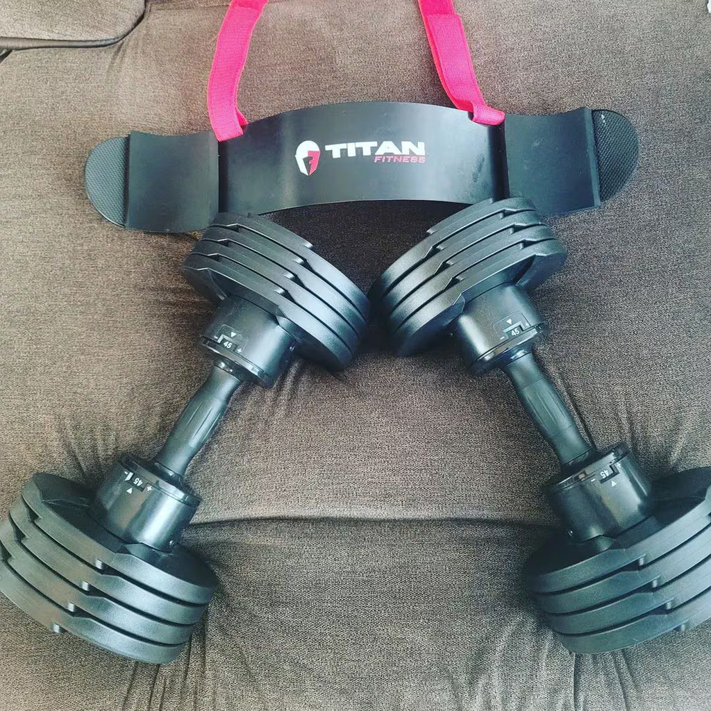 Core Fitness Verstellbare Hanteln in use