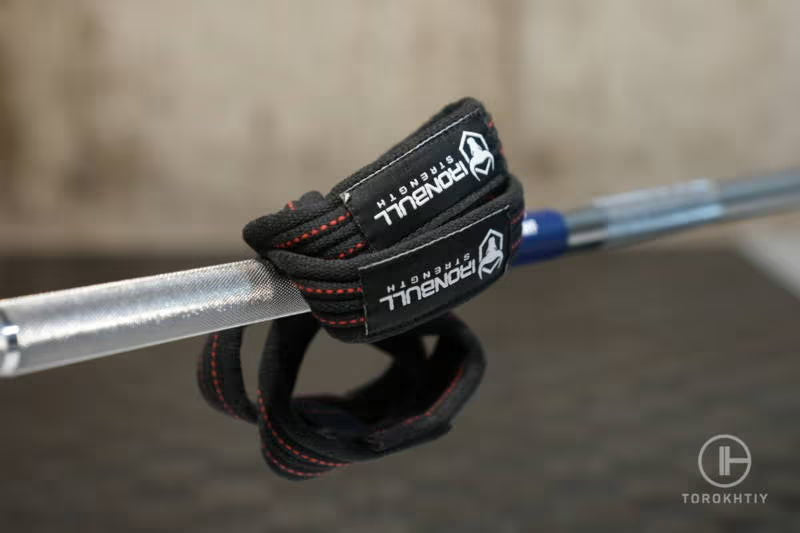 Iron Bull Strength Heavy Duty Lifting Straps in use