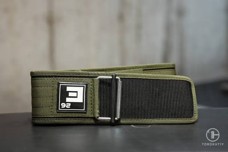 Element 26 Self-Locking Weight Lifting Belt in use