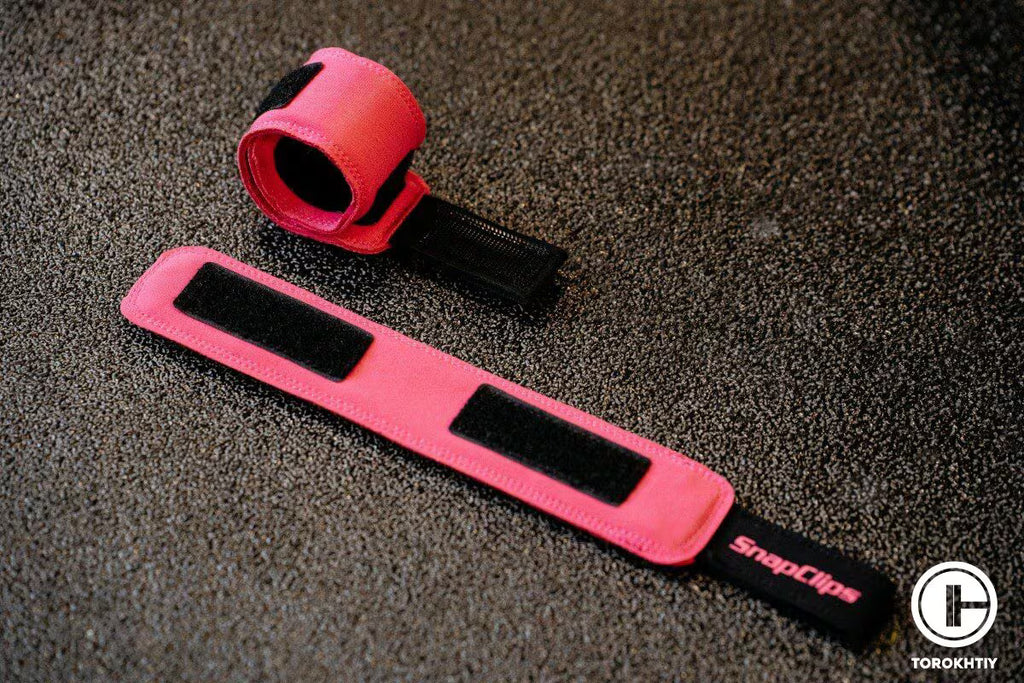 SnapClips Barbell Collars in use