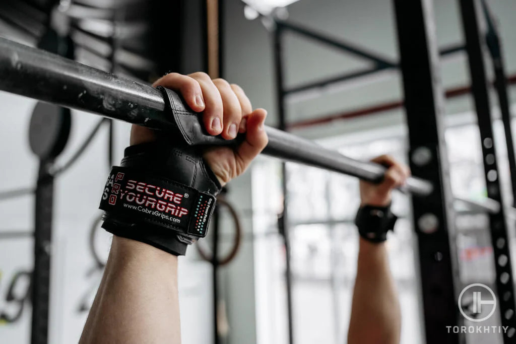 Guanti da Sollevamento Pesi Cobra Grips Pro in use