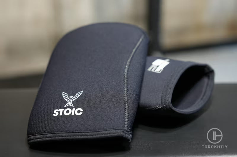 Stoic Ellenbogenbandage für Kraftsport & Bodybuilding